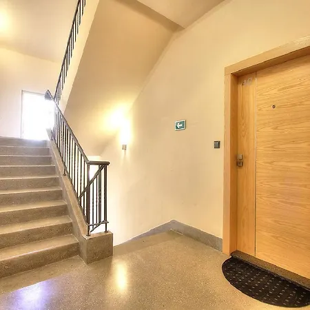 Studio On Charles Bridge Apartman Prága